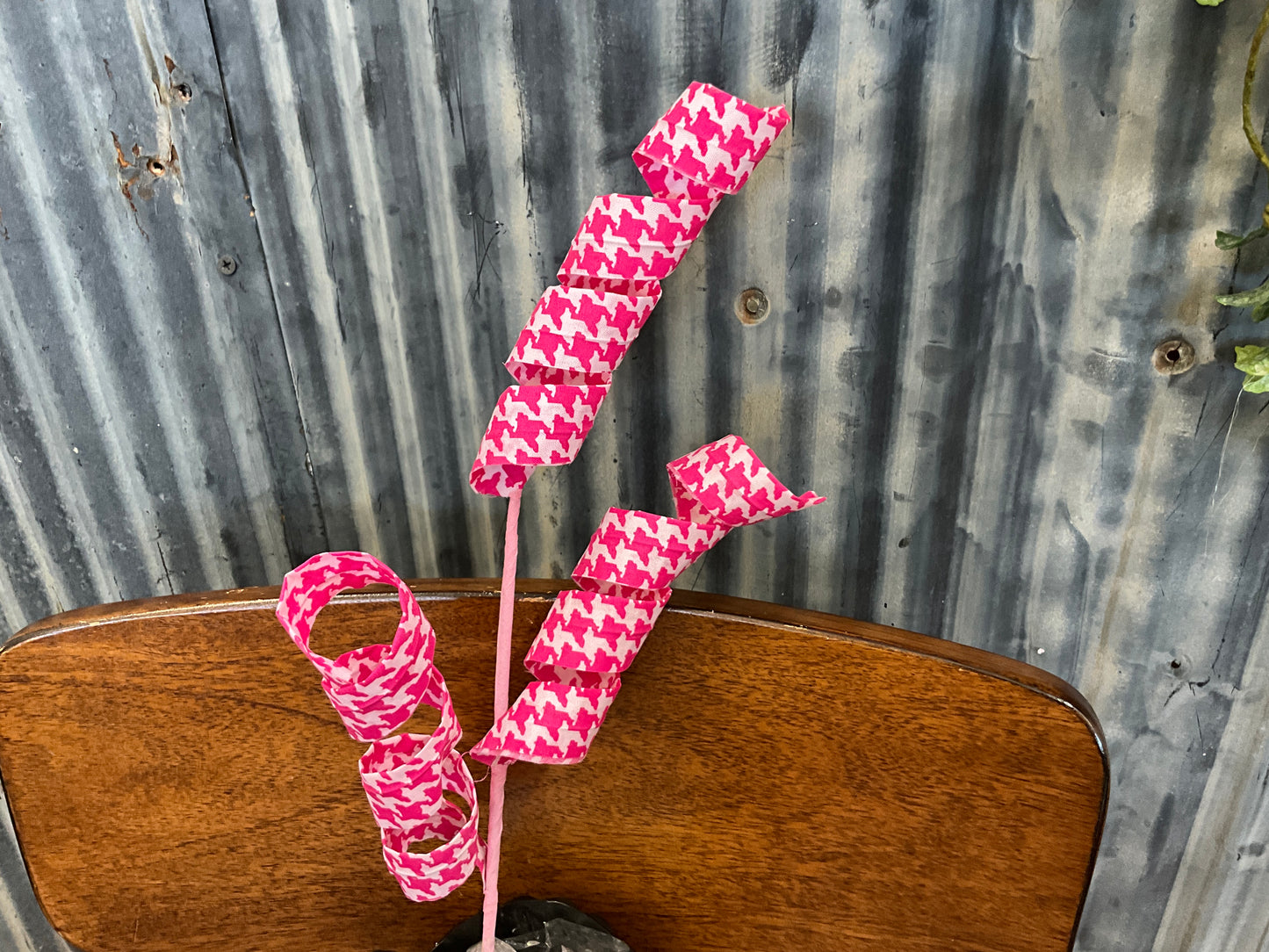 Houndstooth Curly Spray - CancreekDesigns