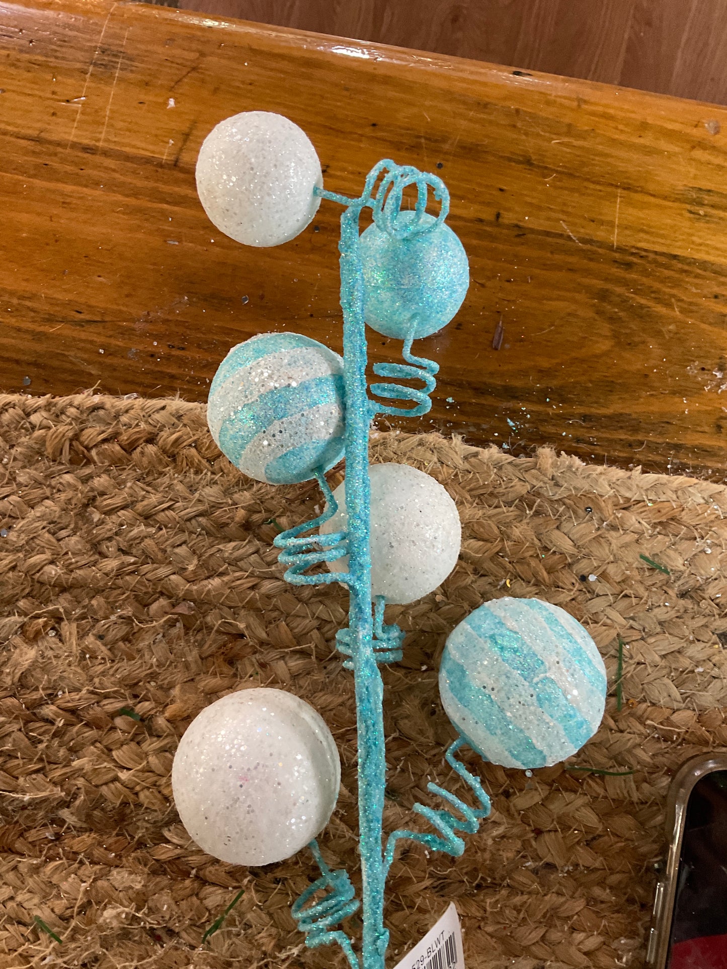 Curly ball spray