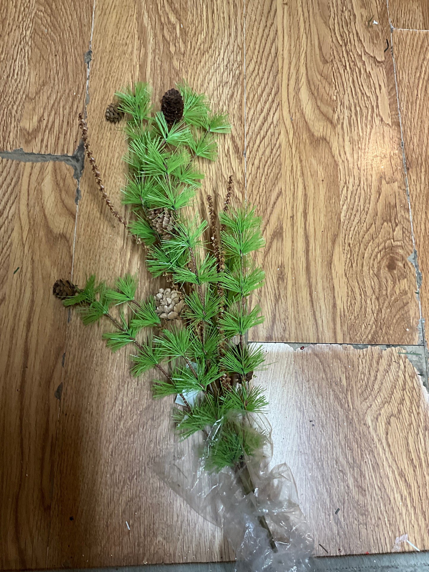 30” Pine Spray - CancreekDesigns