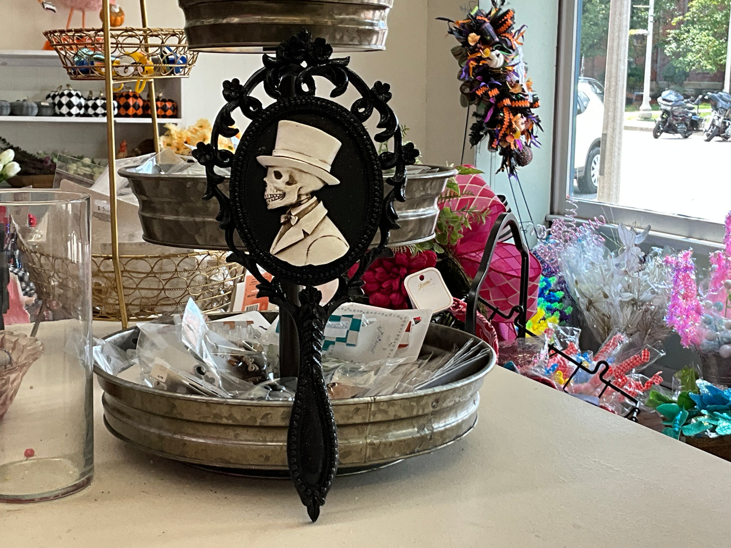 14” skeleton, hand, mirror, male 