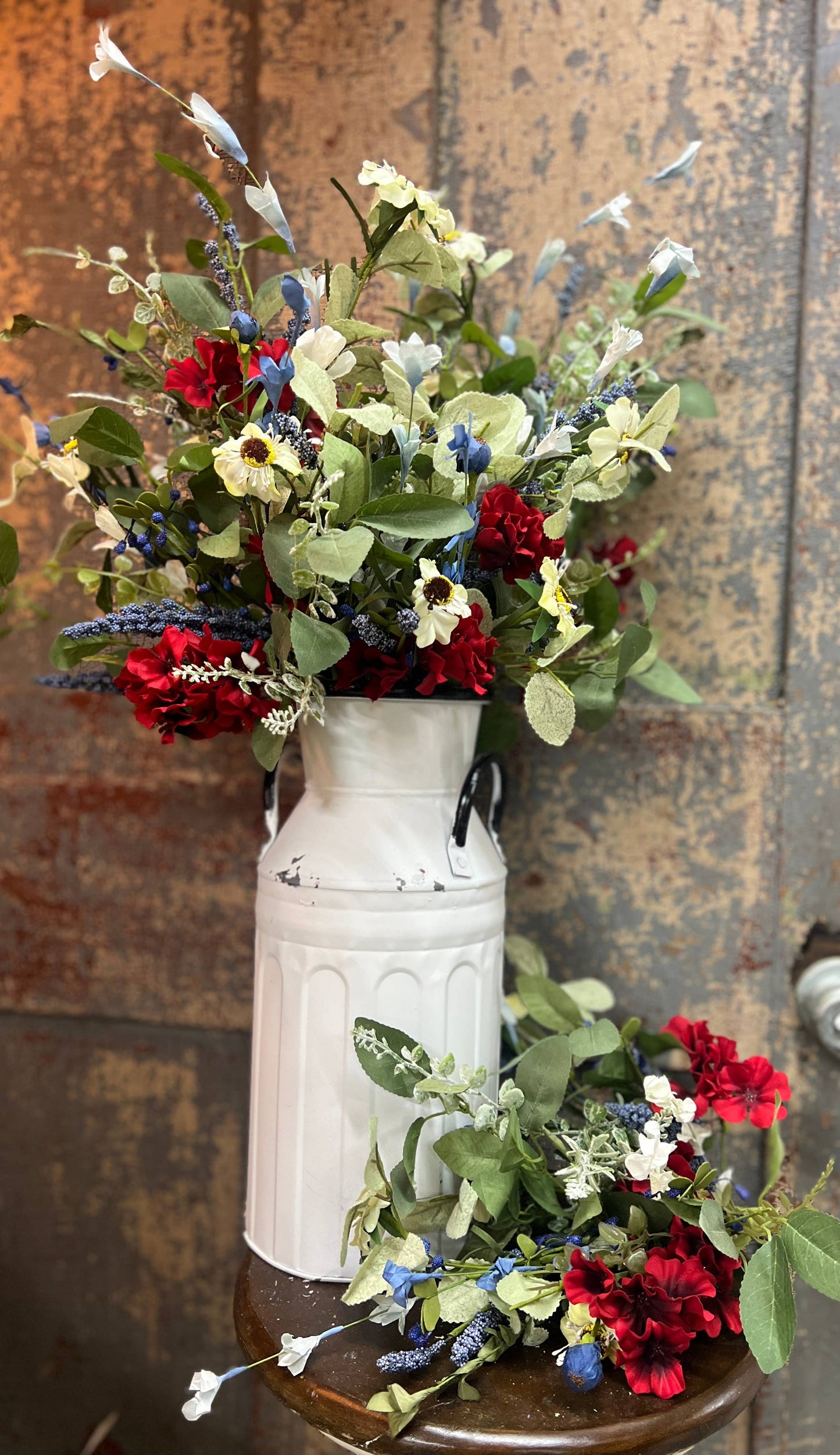 Wholesale Home Decor - Freedom Flowers 18in Spray - CancreekDesigns