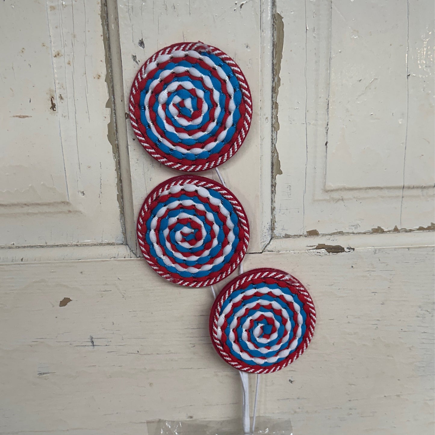 Lollipop R,w,b - CancreekDesigns