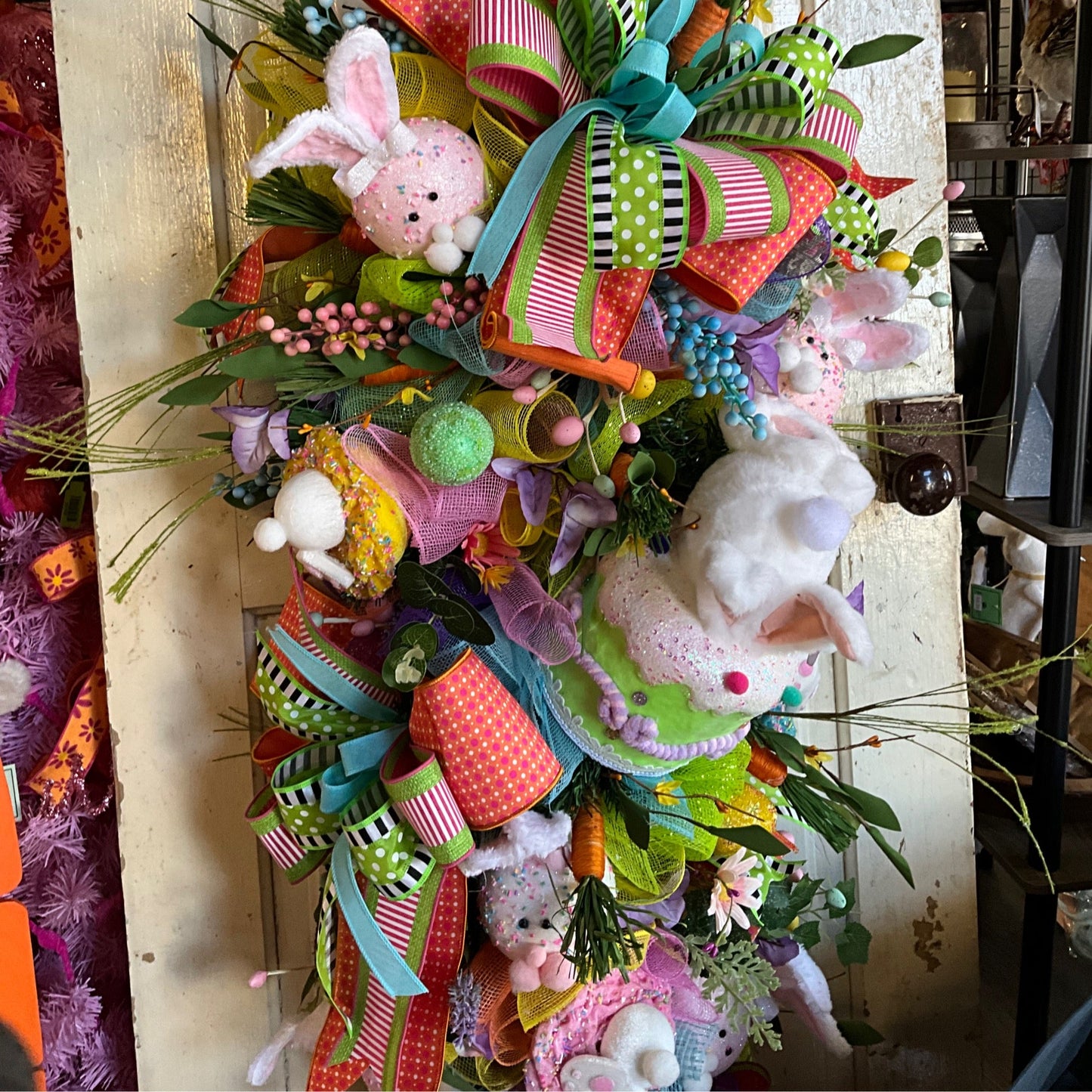 Bunny Cake 4’ swag - CancreekDesigns