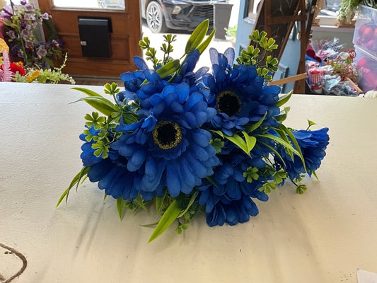 Blue Gerber Daisies - CancreekDesigns