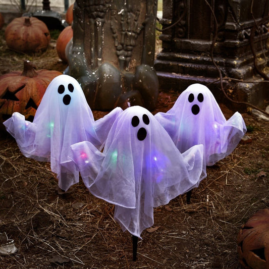 Halloween lawn, ghost yard stakes