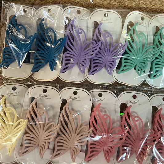 Plastic butterfly hair clip, various colors - CancreekDesigns