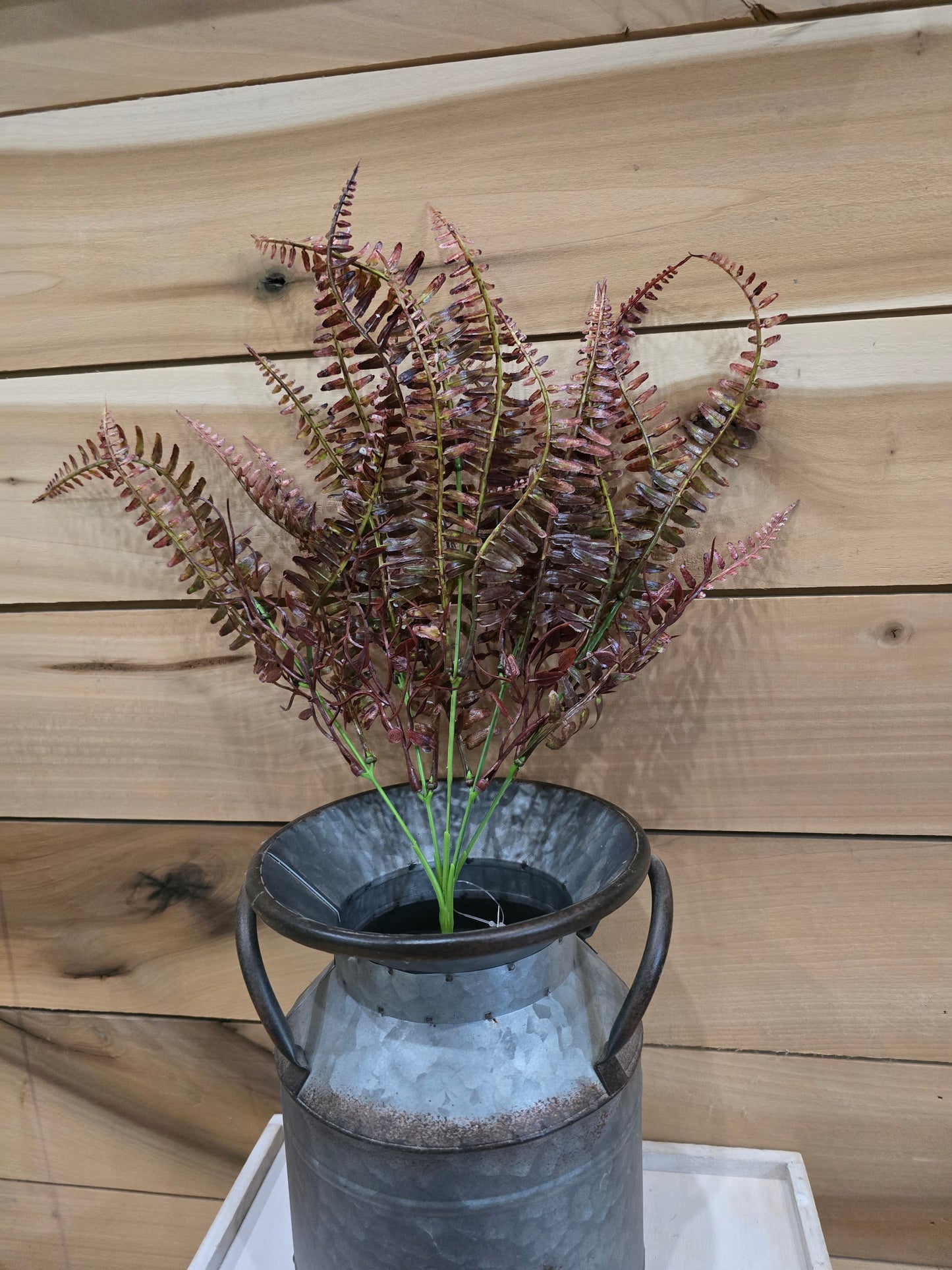 18" Bush fern w/ vines-burgundy